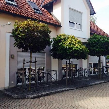 Airport Hostel Hallbergmoos Exterior foto